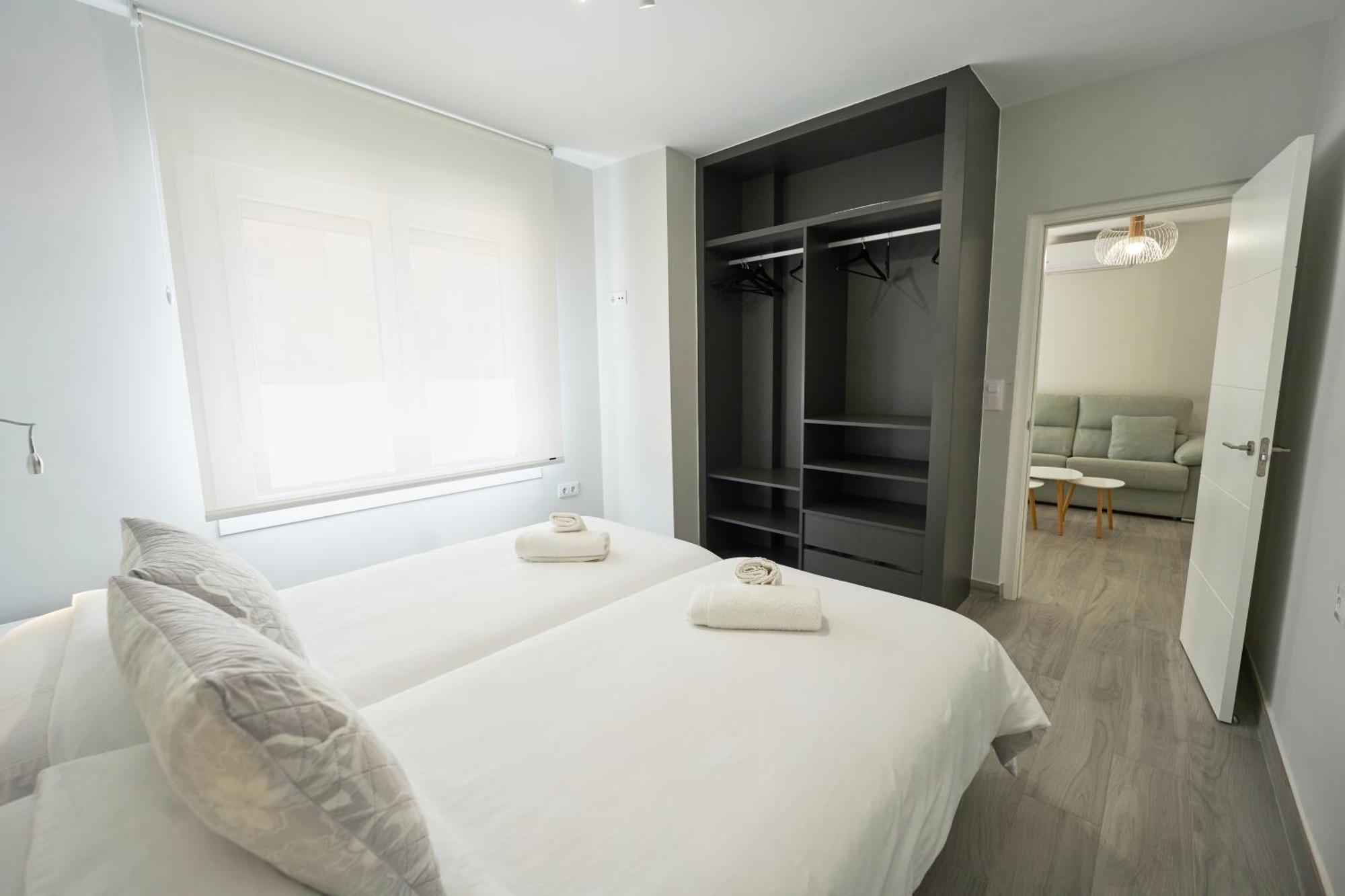 Paseo Maritimo - Apartamento A Estrenar, A Pie De Playa, Con 2 Banos Almeria Exterior photo